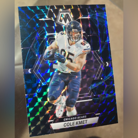 2023 Panini Mosaic - Cole Kmet Genesis Prizm - Chicago Bears SSP Case Hit Card - Picture 1 of 3